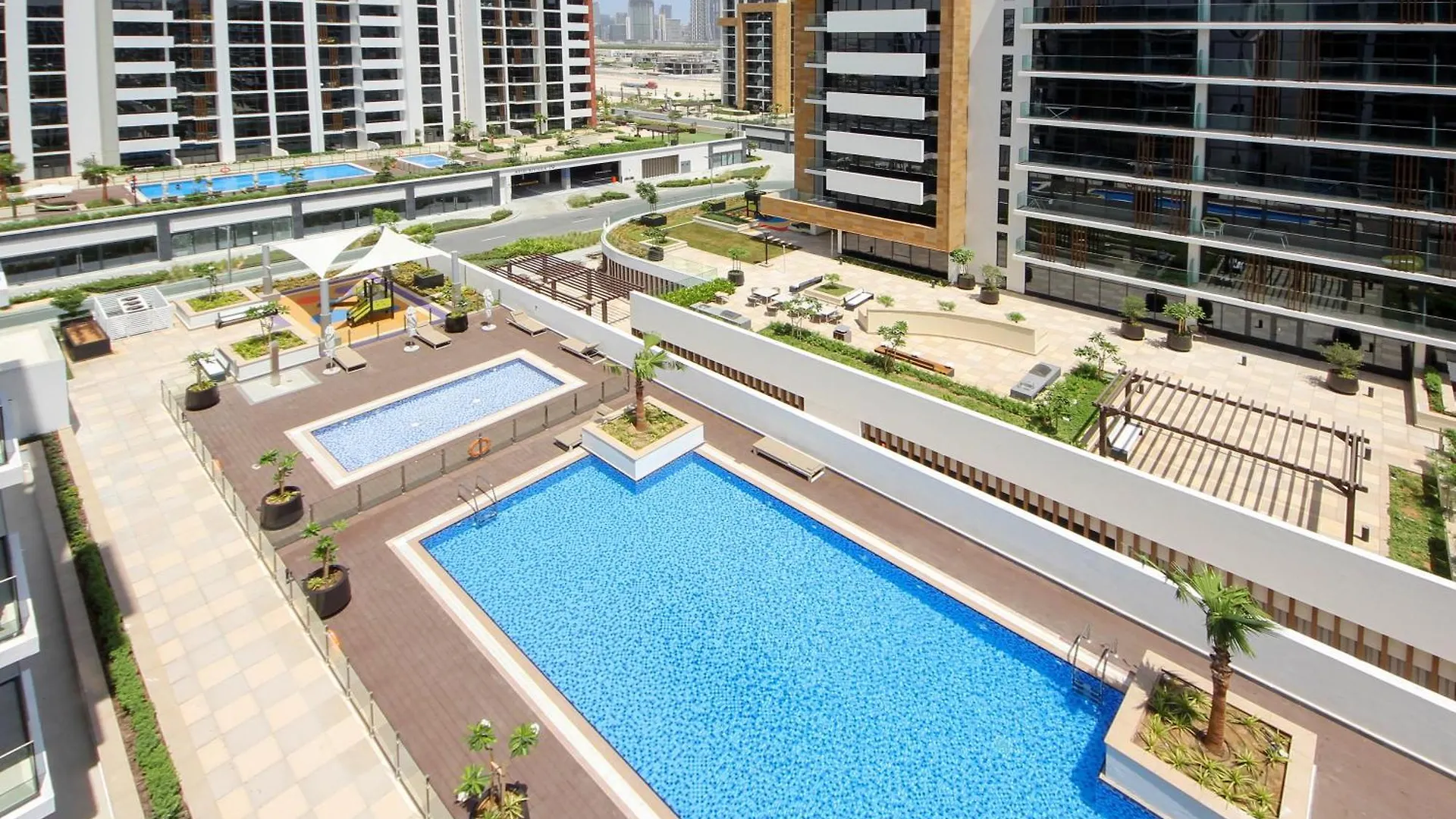 Silk Valley - 1B With Partial Burj Khalifa View Dubai